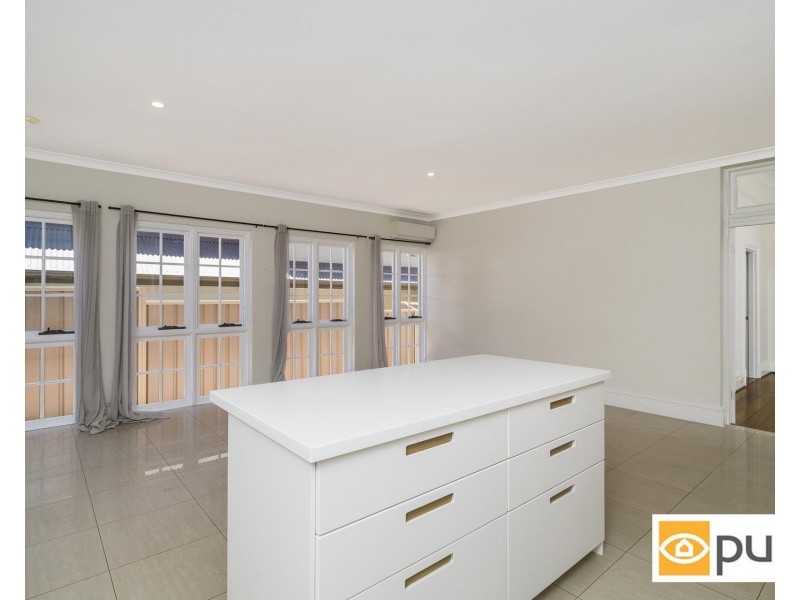 119 Curtin Avenue, Cottesloe WA 6011