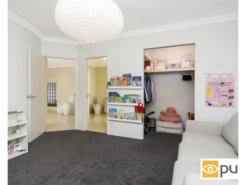 37 St Johns Wood Boulevard, Mount Claremont WA 6010