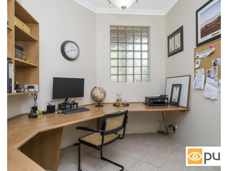 37 St Johns Wood Boulevard, Mount Claremont WA 6010