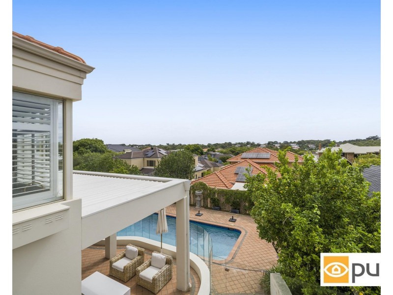 37 St Johns Wood Boulevard, Mount Claremont WA 6010