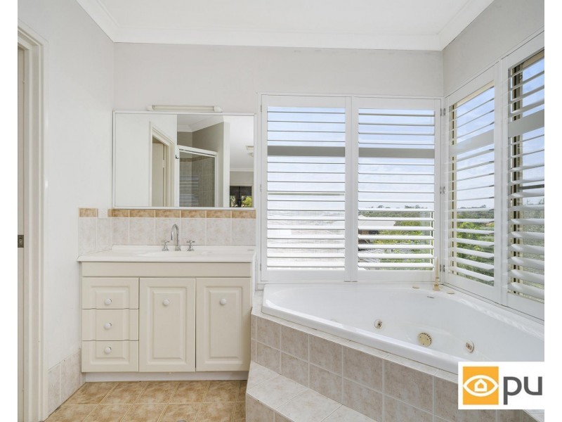 37 St Johns Wood Boulevard, Mount Claremont WA 6010
