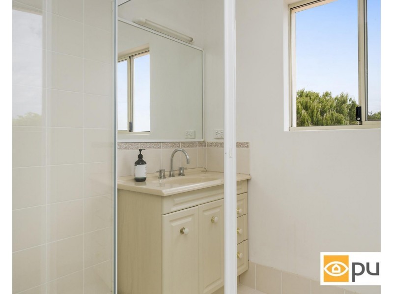 37 St Johns Wood Boulevard, Mount Claremont WA 6010