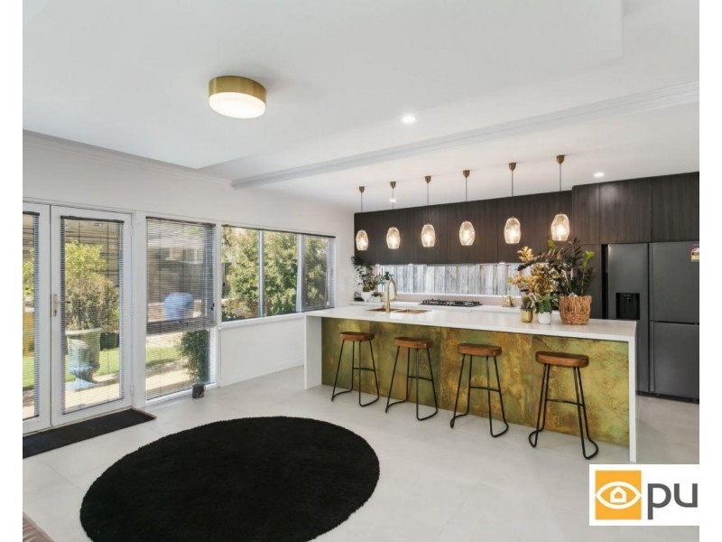 14 Roberta Street, Daglish WA 6008