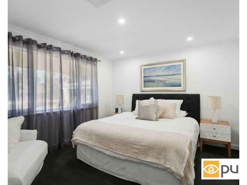 14 Roberta Street, Daglish WA 6008