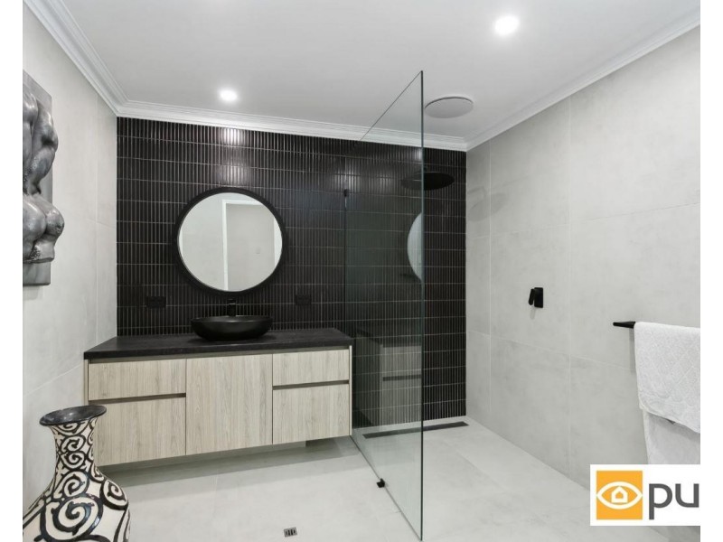 14 Roberta Street, Daglish WA 6008