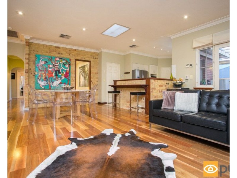 14 McKenna Glen, Mount Claremont WA 6010