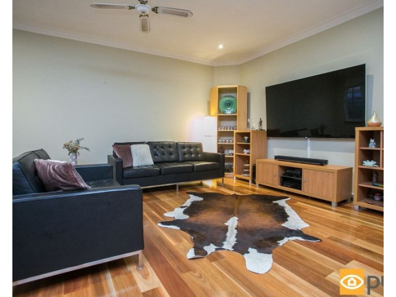 14 McKenna Glen, Mount Claremont WA 6010