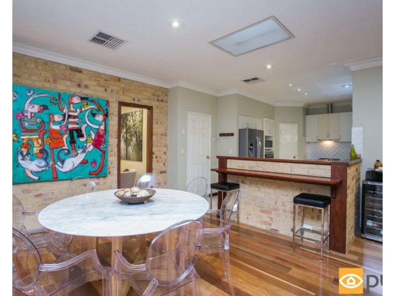 14 McKenna Glen, Mount Claremont WA 6010