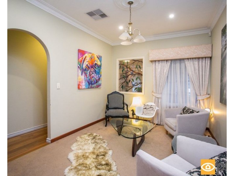 14 McKenna Glen, Mount Claremont WA 6010