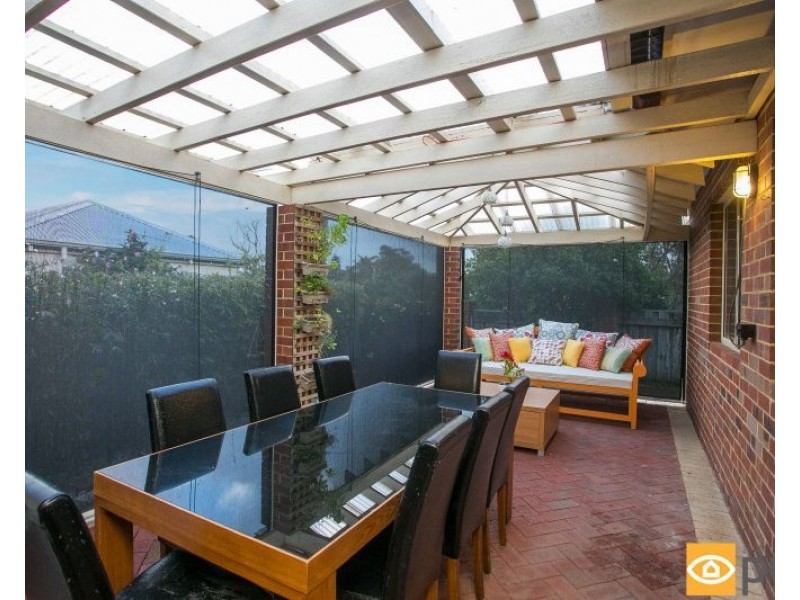14 McKenna Glen, Mount Claremont WA 6010