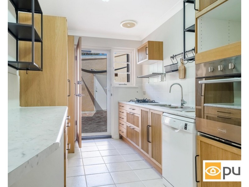 2/8 Troy Terrace, Daglish WA 6008