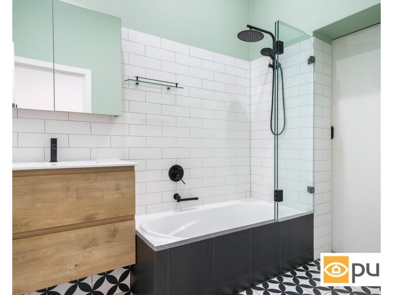 2/8 Troy Terrace, Daglish WA 6008