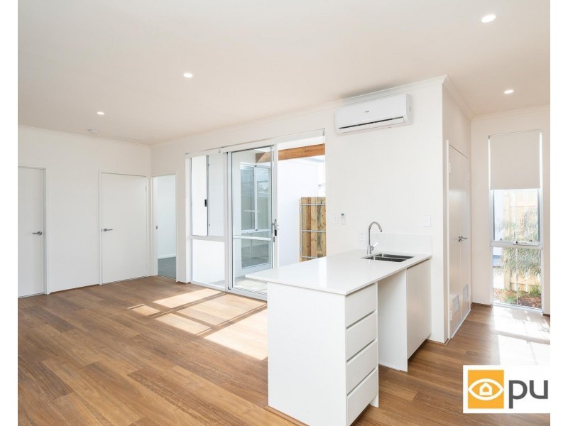 4/90 Winfield Street, Hamilton Hill WA 6163