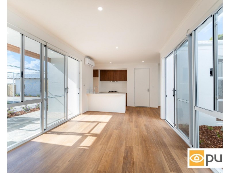 4/90 Winfield Street, Hamilton Hill WA 6163