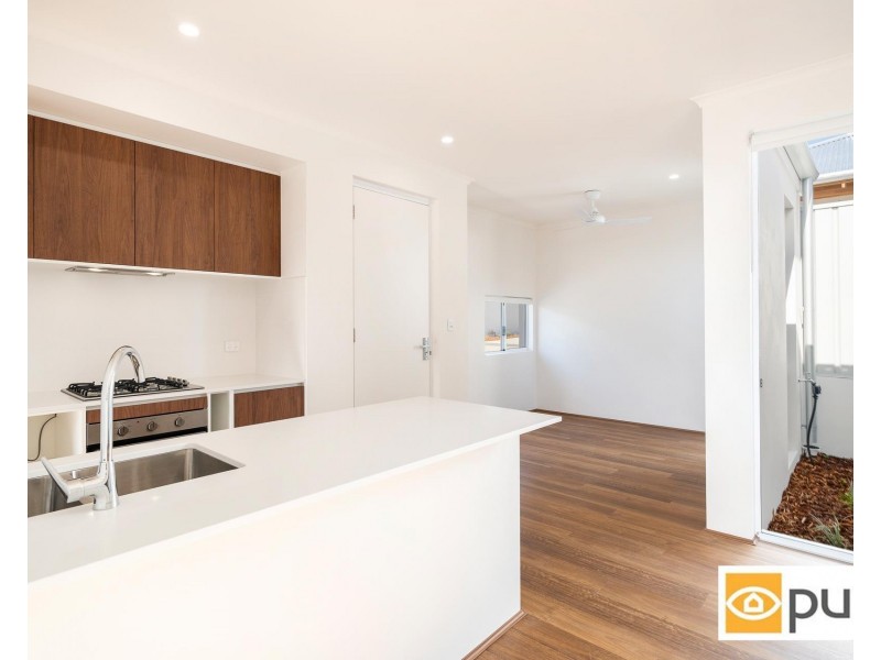 4/90 Winfield Street, Hamilton Hill WA 6163