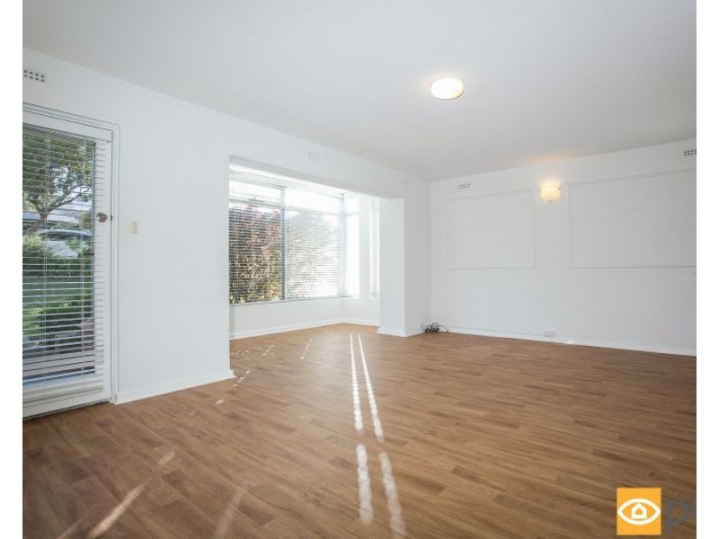 1/24 Freshwater Parade, Claremont WA 6010