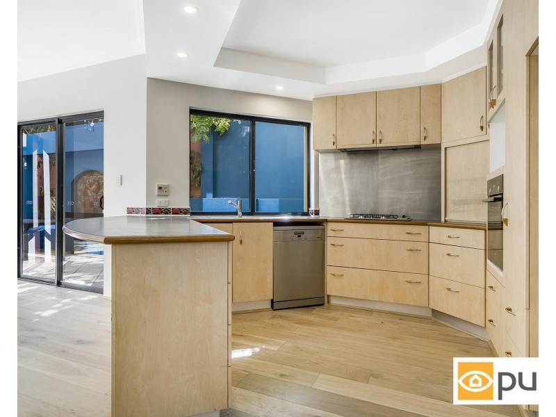 209 Curtin Avenue, Cottesloe WA 6011