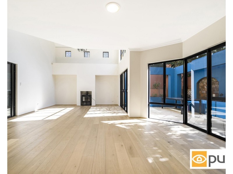 209 Curtin Avenue, Cottesloe WA 6011