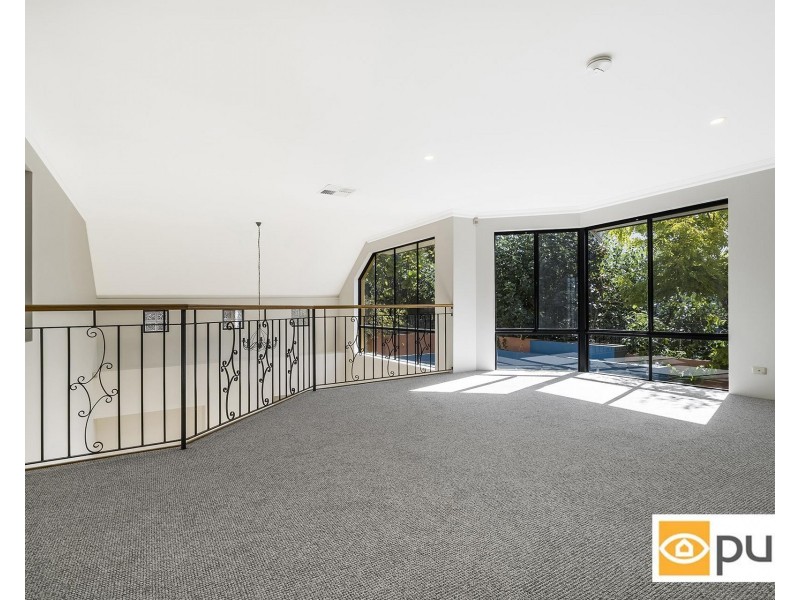 209 Curtin Avenue, Cottesloe WA 6011