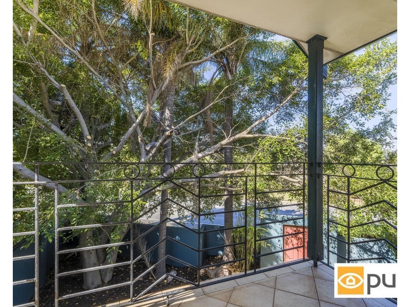 209 Curtin Avenue, Cottesloe WA 6011