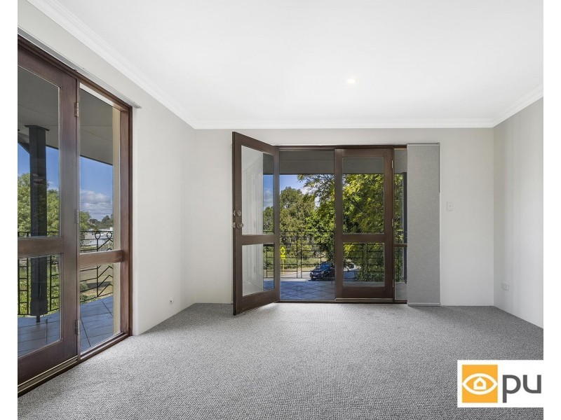 209 Curtin Avenue, Cottesloe WA 6011