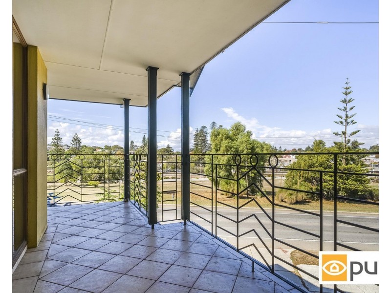 209 Curtin Avenue, Cottesloe WA 6011