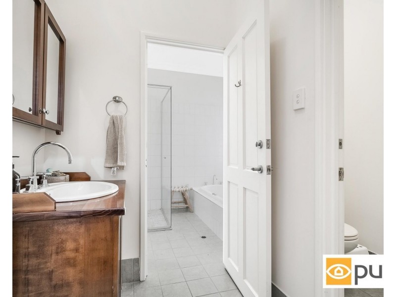 4 Staples Street, North Fremantle WA 6159