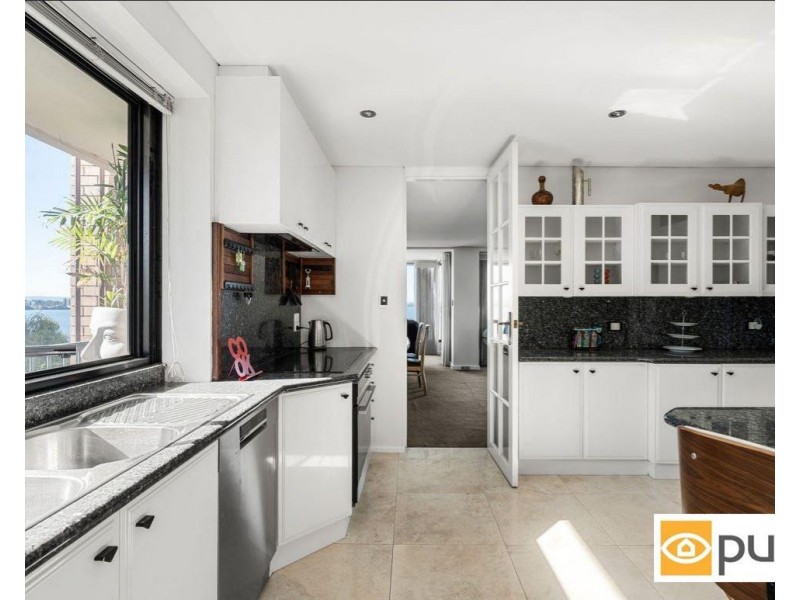 2/1 Wingfield Avenue, Crawley WA 6009