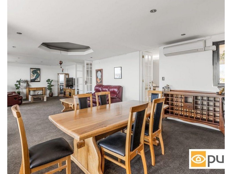 2/1 Wingfield Avenue, Crawley WA 6009