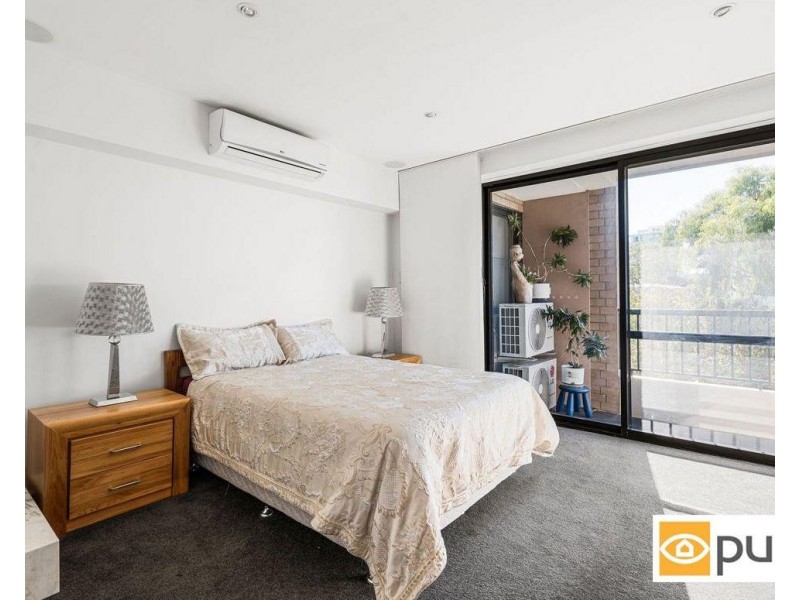 2/1 Wingfield Avenue, Crawley WA 6009