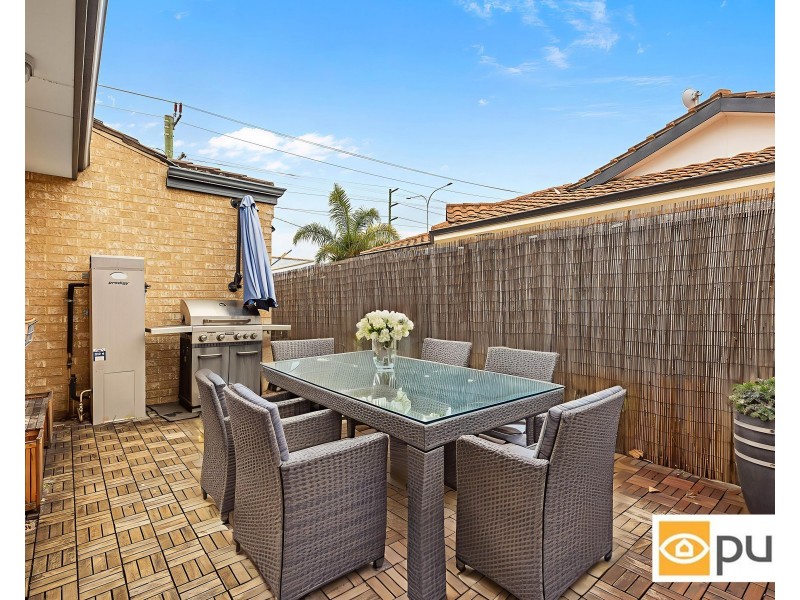 2/4 Cato Street, Glendalough WA 6016