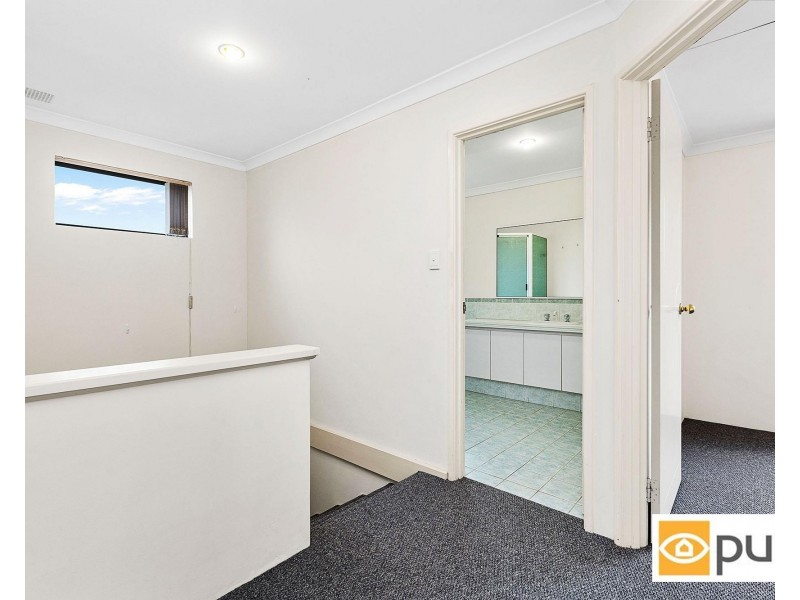 2/4 Cato Street, Glendalough WA 6016