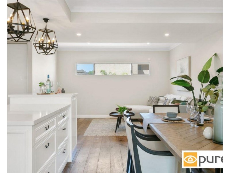 4/13 The Avenue, Crawley WA 6009