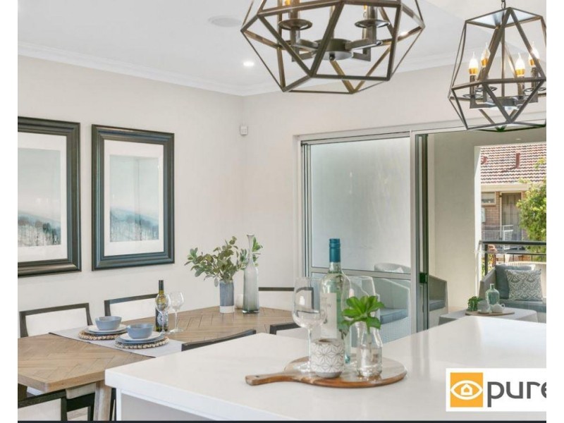 4/13 The Avenue, Crawley WA 6009