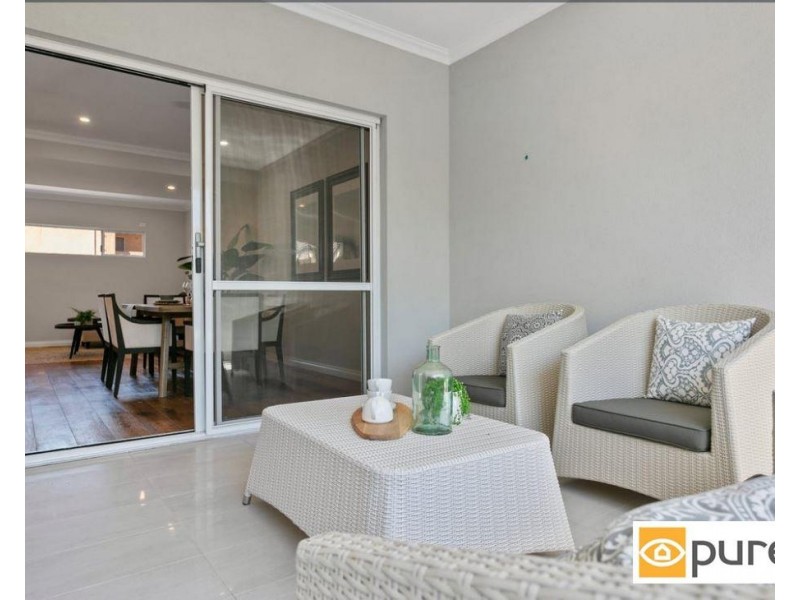 4/13 The Avenue, Crawley WA 6009