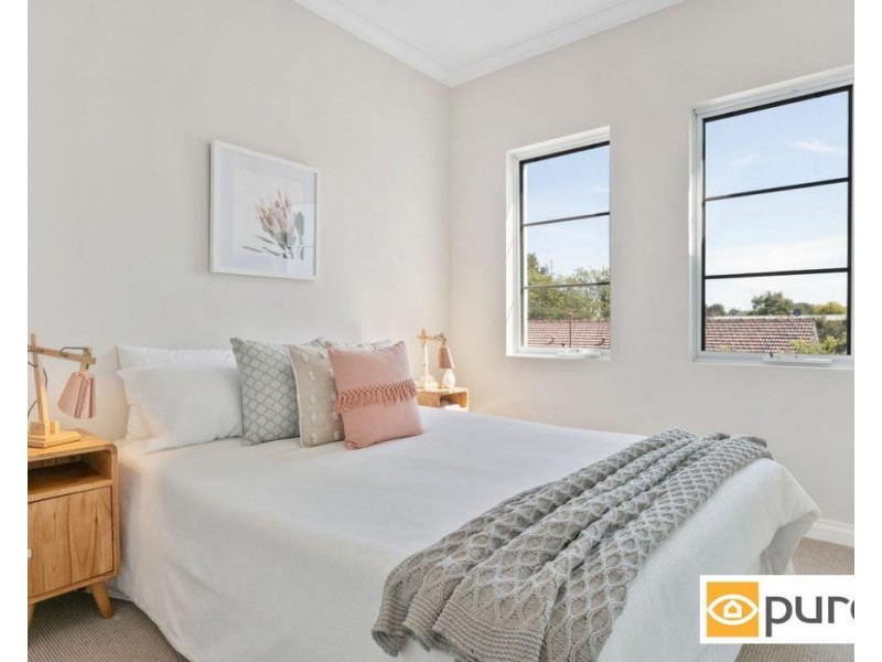 4/13 The Avenue, Crawley WA 6009