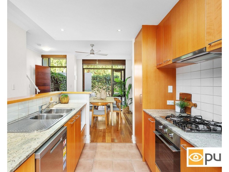 8/2 Quintilian Road, Mount Claremont WA 6010