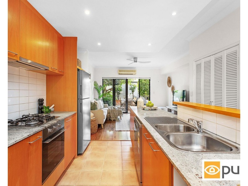8/2 Quintilian Road, Mount Claremont WA 6010