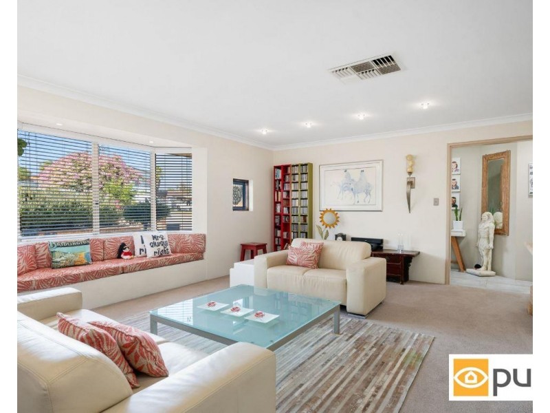 76 Bridgewater Drive, Kallaroo WA 6025