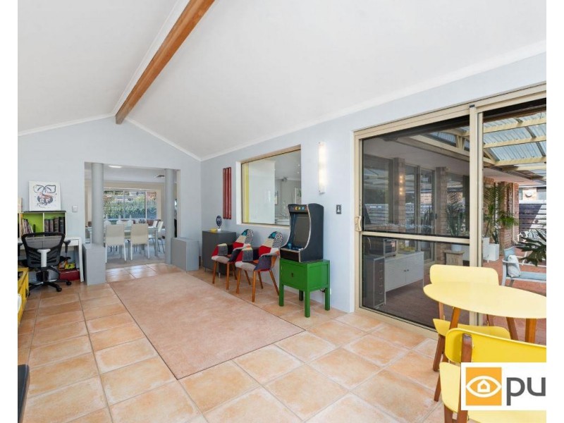 76 Bridgewater Drive, Kallaroo WA 6025