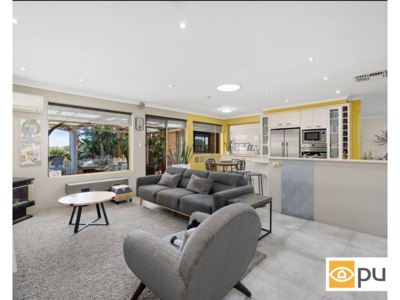 76 Bridgewater Drive, Kallaroo WA 6025