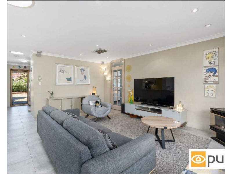 76 Bridgewater Drive, Kallaroo WA 6025