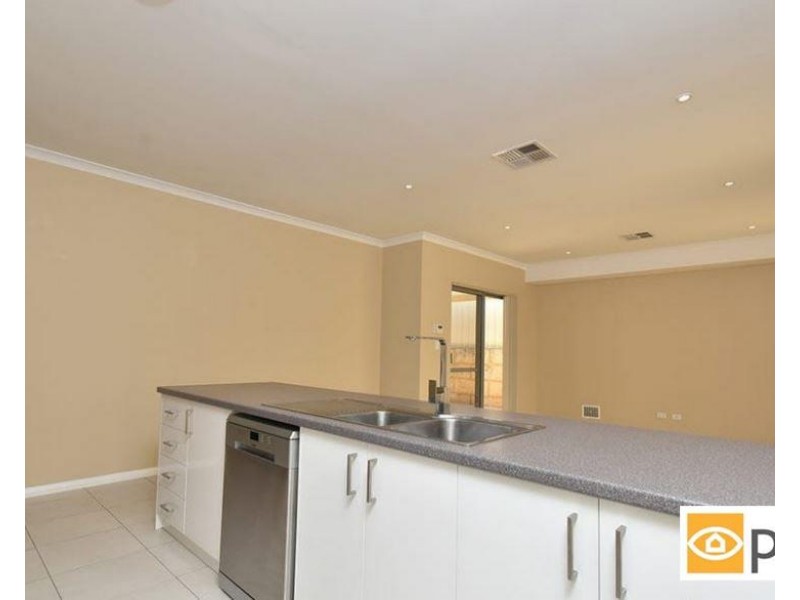 5 Fogliani Loop, Sinagra WA 6065