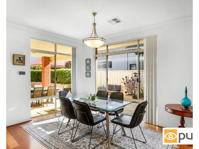 18 Cranberry Gardens, Stirling WA 6021