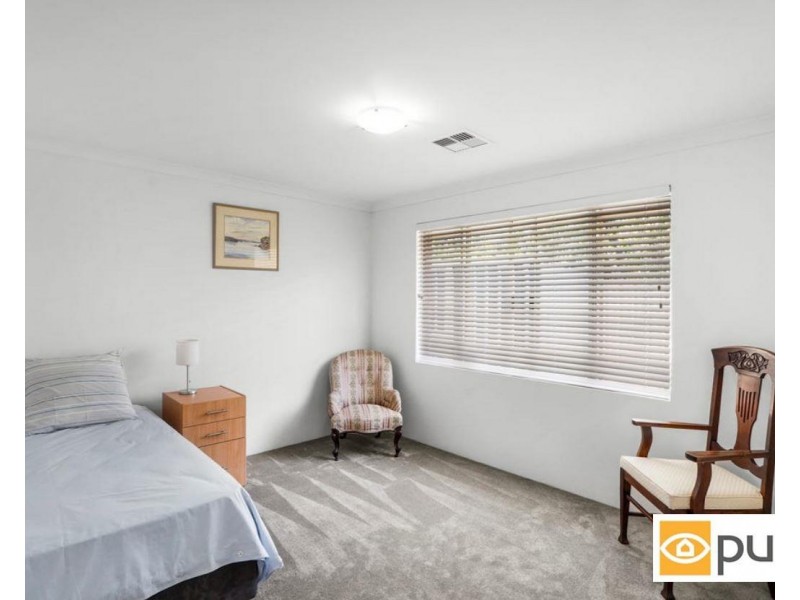 18 Cranberry Gardens, Stirling WA 6021