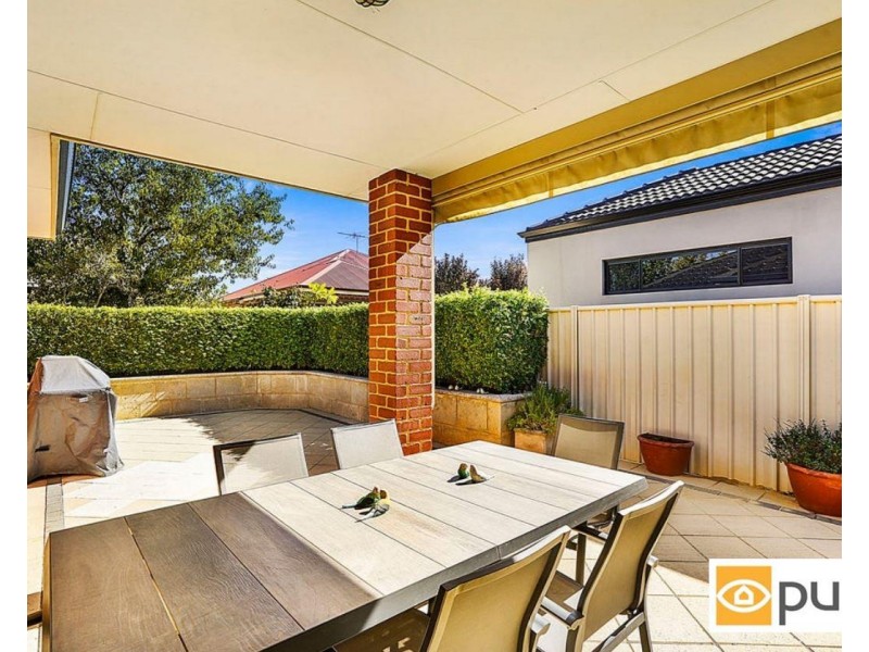 18 Cranberry Gardens, Stirling WA 6021