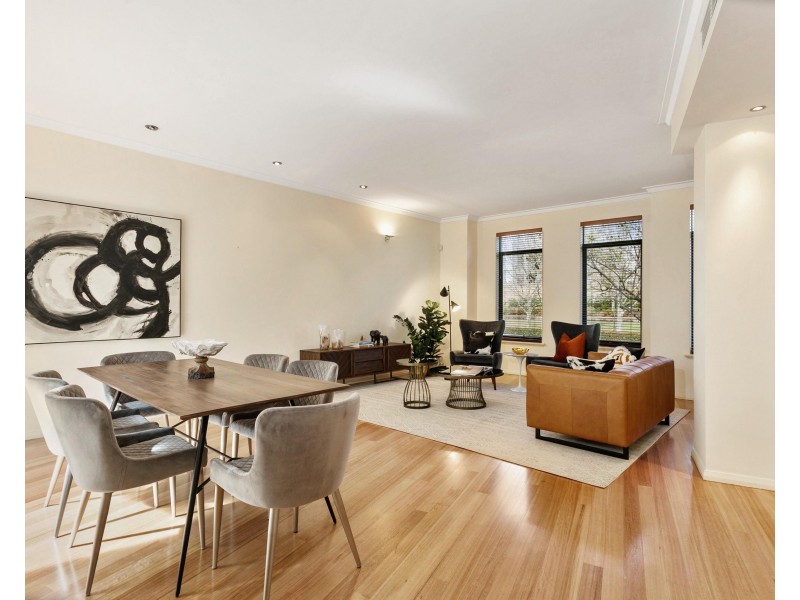 20 Mere View Way, Subiaco WA 6008