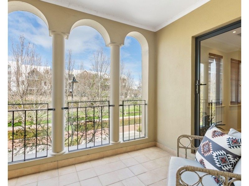 20 Mere View Way, Subiaco WA 6008