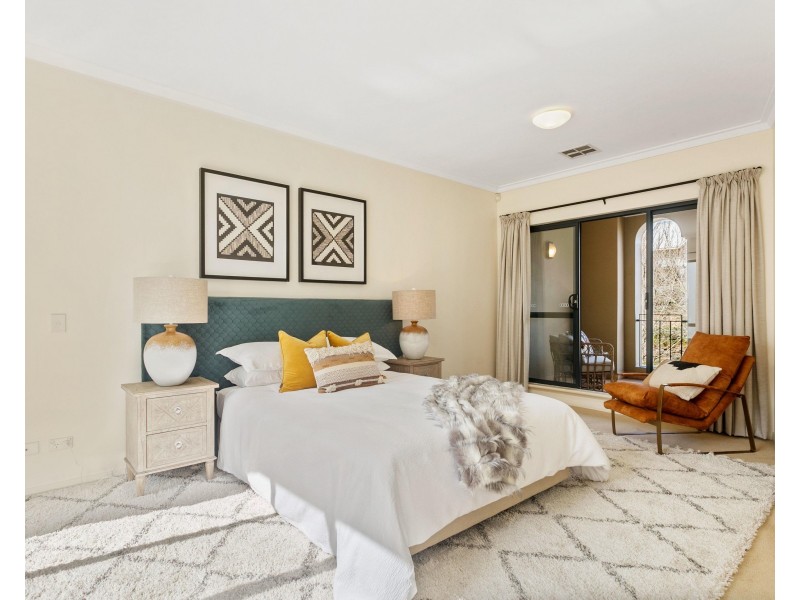 20 Mere View Way, Subiaco WA 6008