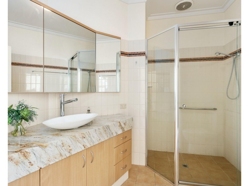 20 Mere View Way, Subiaco WA 6008